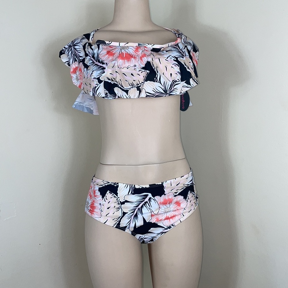 High Waisted Tummy Control Bandau Ruffle Bikini - Picture 9 of 13